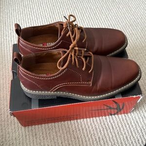Boys Deer Stags dress shoes size 3